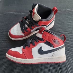 🚫SOLD🚫 Jordan 1 Mid